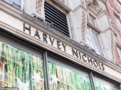 A proprietária da TG Jones, Modella Capital, entrou na corrida para comprar a rede de lojas de departamentos em dificuldades Harvey Nichols