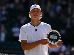 Grande avanço para Cruz Hewitt: Filho de Lleyton e Bec, 17, conquistado pela primeira vez no Washington Open: ‘O futuro está aqui’