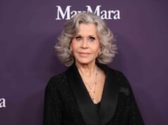 Jane Fonda, 88 anos, usa soro reafirmante para suavizar as “bochechas enrugadas” dos clientes"