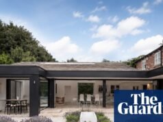 Casa na Inglaterra com cozinha abrindo para o jardim – foto