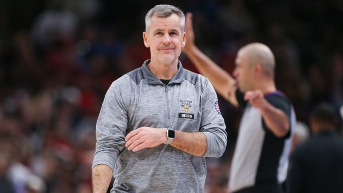 Fontes: Donovan será o principal assistente do Spurs.