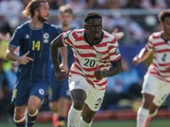 Folarin Balogun se classificou para as oitavas de final da Copa do Mundo após ter seu cartão vermelho rescindido