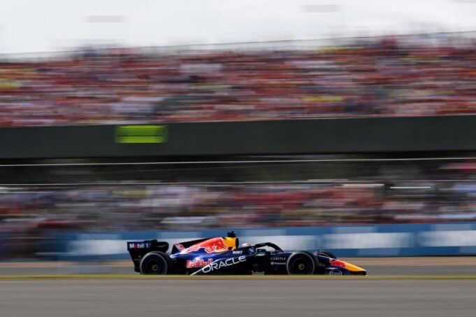 Por que Verstappen tem todo o direito de ficar com raiva depois de outra falha de asa ‘extremamente perigosa’ Por que Verstappen tem todo o direito de ficar com raiva depois de outra falha de asa ‘extremamente perigosa’