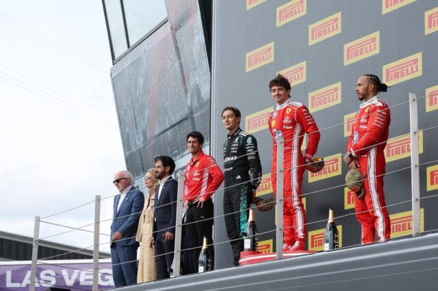 1783304846_charles-leclerc-ferrari-lewis-2.jpg
