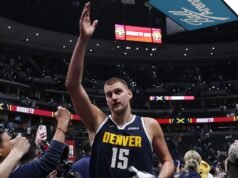 Jokic opta por esperar a extensão do Nuggets até 27