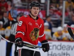 A estrela dos Blackhawks, Bedard, perderá o início da temporada