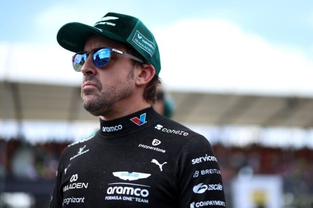 1783700962_fernando-alonso-aston-martin-r-2.jpg