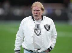 O proprietário dos Raiders, Mark Davis, se compromete a colocar grama na grama ‘por motivos de segurança’
