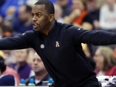 Boynton concordou com um contrato de 2 anos como treinador do Michigan