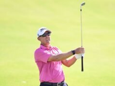 Percy acertou 66 para uma vantagem de 1 tiro sobre Barney Firestone