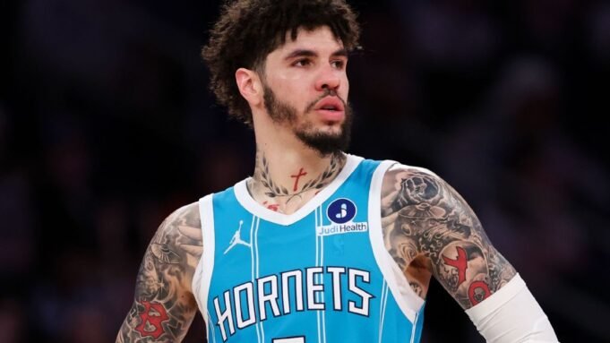 GM Patterson do Hornets: O acordo de bola ‘alcançou vários gols…’ GM Patterson do Hornets: O acordo de bola ‘alcançou vários gols…’