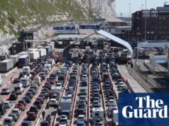 Teme-se caos na fronteira da UE na passagem de Dover com a aproximação do fim de semana de verão mais movimentado | Transporte rodoviário