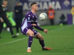 Schalke confirmou a contratação de Robin Gosens