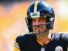 Aaron Rodgers se reúne com a família após décadas de afastamento