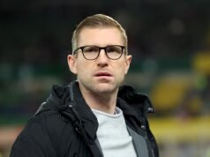 Per Mertesacker está aberto ao papel da DFB enquanto a Alemanha se remodela