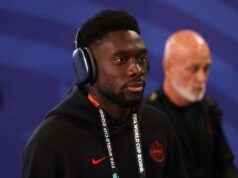 Davies foi cauteloso após atrasar o treinamento, disse Marsch