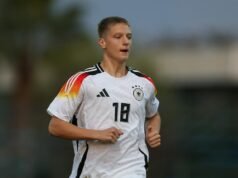 Bayern vinculará o meio-campista de 17 anos a um contrato até 2029
