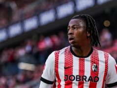 Aston Villa contratou Johan Manzambi, do SC Freiburg, por 70 milhões de euros