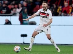 Bochum assumiu o comando do capitão estoniano de St. Pauli