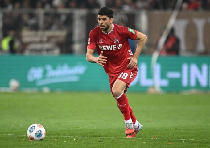 O ex-zagueiro do Colônia ingressou no Trabzonspor apesar do interesse do Schalke O ex-zagueiro do Colônia ingressou no Trabzonspor apesar do interesse do Schalke