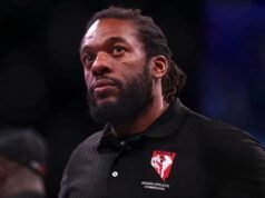“Acho que Herb Dean é um bom árbitro… ele tem toda a minha confiança.” Comissário do CSAC vem em defesa da polarização do árbitro