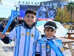 Os moradores de Santiago podem curtir e torcer pela seleção nacional contra a Inglaterra na fan zone do Fórum.