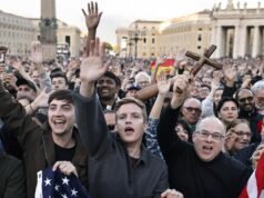 A Bíblia segundo Vance: punk, trumpiana, política