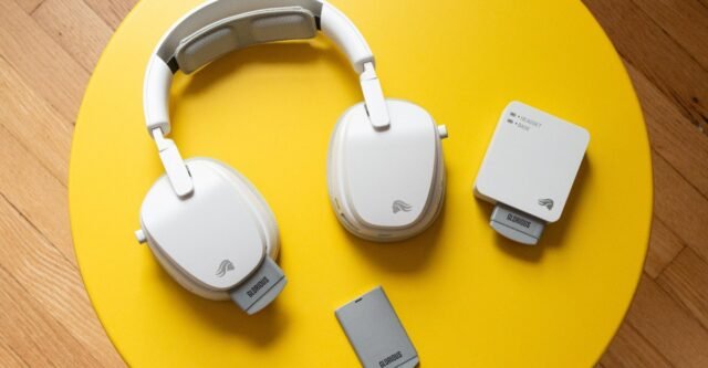 268648_Glorious_GHS_InfinitePlay_headset_CFaulkner_0013.jpg
