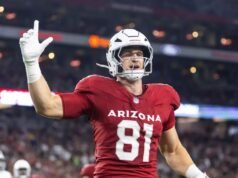 Cardinals TE Travis Vukolic se aposenta da NFL após lesão no pescoço