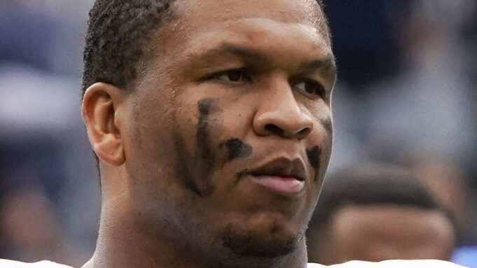 Rams LT Alaric Jackson não enfrentará cobranças de bateria doméstica. Rams LT Alaric Jackson não enfrentará cobranças de bateria doméstica.