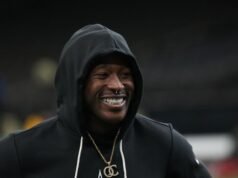 Relatórios: RB Alvin Kumara vai ficar com o Saints em um acordo de retrabalho.