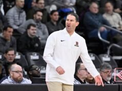 O técnico do Browns, Mike Martin, consegue um cargo de assistente em Michigan.