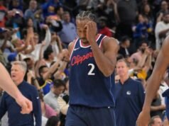 A NBA bloqueou a troca de Kawhi Leonard entre os Raptors e os Clippers enquanto se aguarda uma investigação.