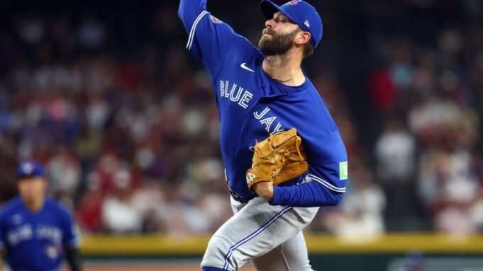 Os Twins adquiriram RHP Tommy Nance dos Blue Jays. Os Twins adquiriram RHP Tommy Nance dos Blue Jays.