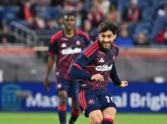 Os Revs esperam manter o domínio em casa contra o Toronto após o dia de folga.