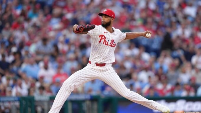 Phillies All-Star LHP Christopher Sanchez está procurando melhorar os números das estradas no Royals. Phillies All-Star LHP Christopher Sanchez está procurando melhorar os números das estradas no Royals.