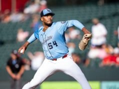 Reds RHP Hunter Greene (cotovelo) faz sua estreia na temporada no sábado.