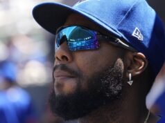 “Vladimir Guerrero Jr., Jays persegue a viagem dividida nas finais em SF” .