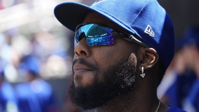 “Vladimir Guerrero Jr., Jays persegue a viagem dividida nas finais em SF” .