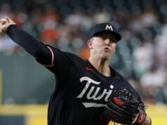 Depois de encerrar a derrapagem, os Yankees continuariam a pegar os Twins.