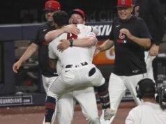 Os Guardiões realizaram heroísmo tardio em uma revanche contra os White Sox.