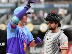 Jake McCarthy acerta um home run inicial, Rockies vence Giants.