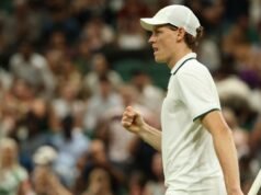O atual campeão Janek Sner chega às semifinais de Wimbledon.
