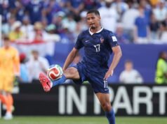 Frans de William Saliba sai lesionado e é substituído por Maxinus Lacroix