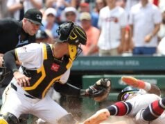 O último grand slam de Mike Ystrzymski selou a vitória dos Braves sobre os Pirates