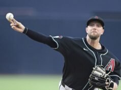 Merrill Kelly, dos D-backs, excluiu os Padres para dividir a série.