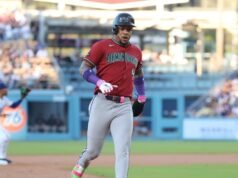 Tim Tua e Dbacks aproveitam os erros dos Dodgers na vitória descontrolada