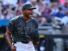 Os Brewers deram as boas-vindas ao Mets, ex-Ace Freddy Peralta