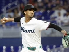 A explosão de três corridas de William Contreras levantou os Brewers sobre os Marlins.