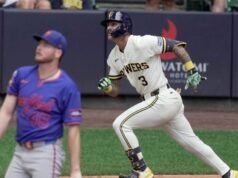 Joey Ortiz (três rebatidas), Brewers leva série do Mets.